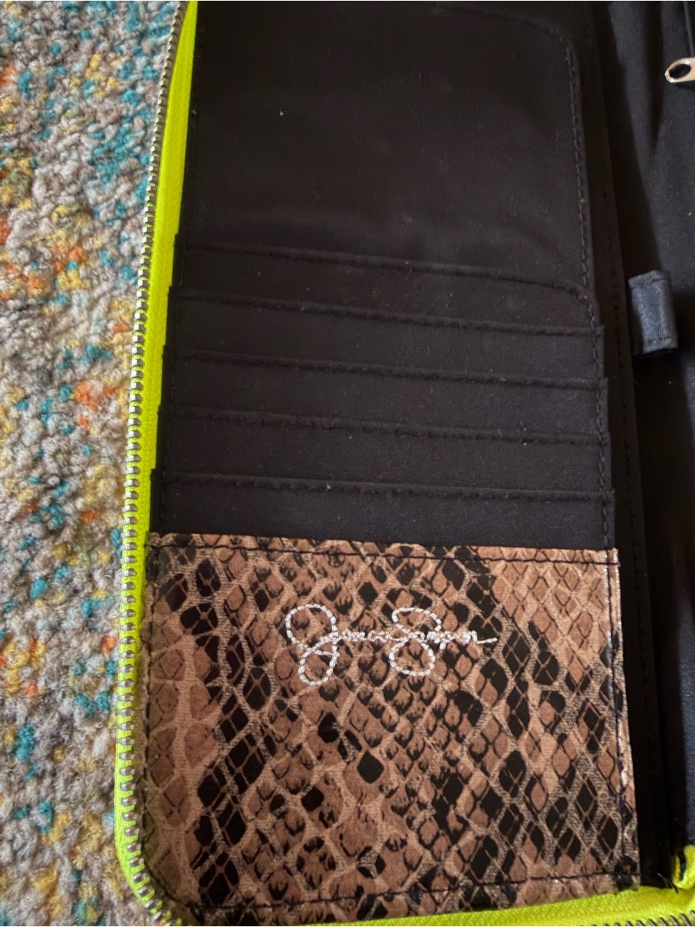 Jessica Simpson Multi Wallet - Picture 10 of 12